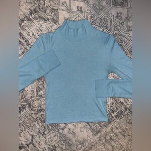 AMERICAN EAGLE WOMEN BLUE LONG-SLEEVE CROPPED HEY BABY MOCK NECK TEE